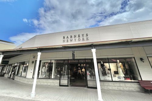 BARNEYS NEW YORK指定門市消費10%免税＋5%優惠折扣
